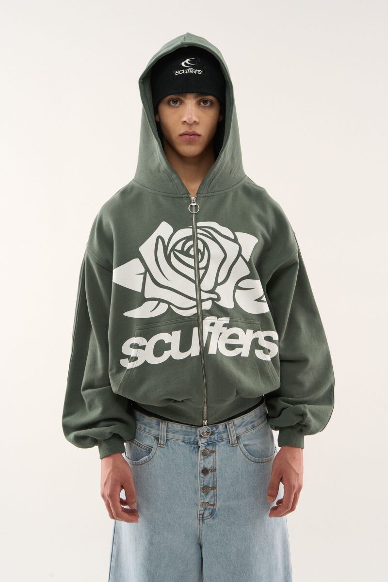 0028.GirlGreenZipper_0069.jpg 0028.GirlGreenZipper_0069.jpg