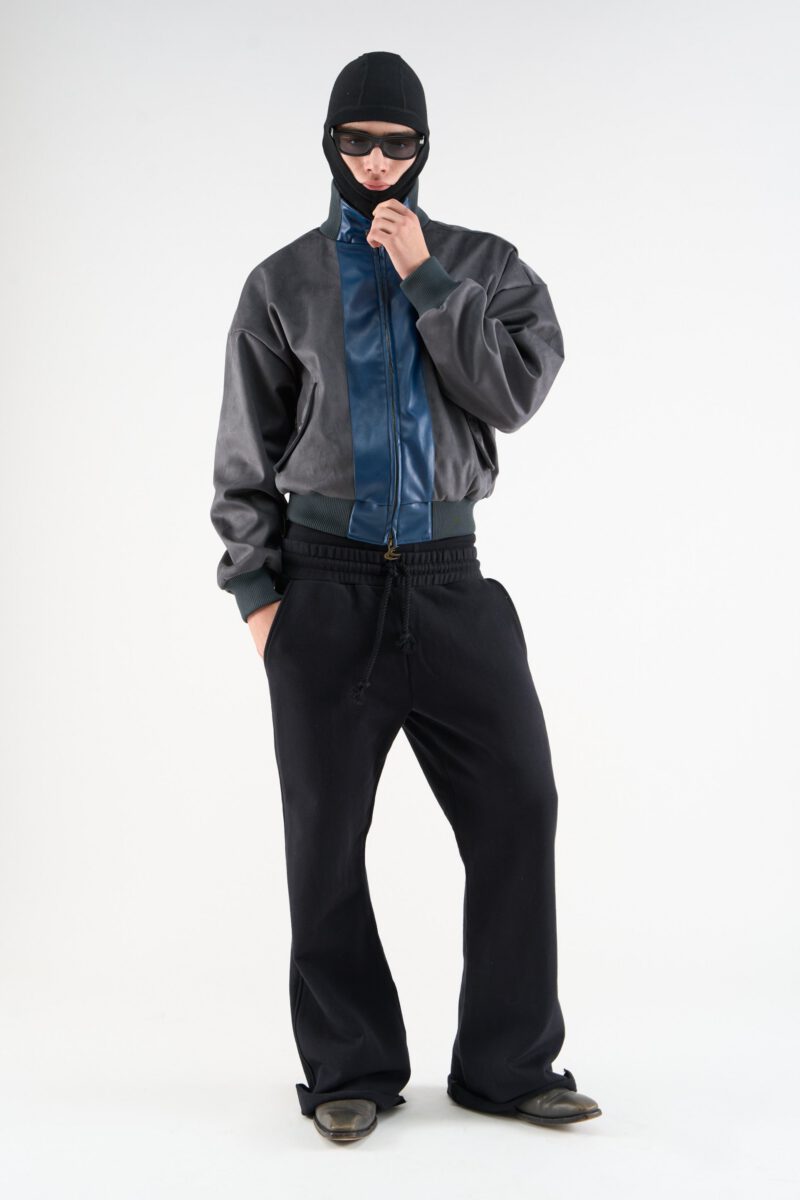 014_POOL_NAVY_ZIPER_S_1183.jpg 014_POOL_NAVY_ZIPER_S_1183.jpg