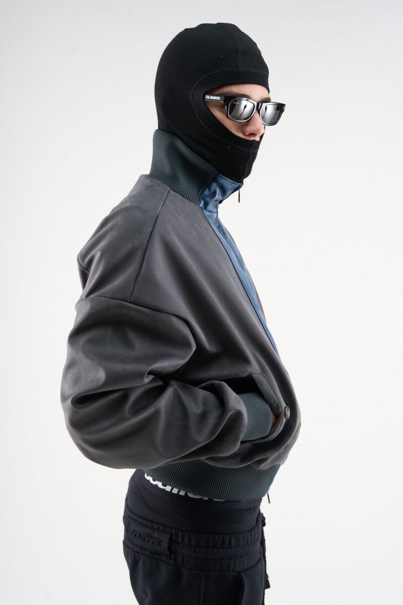 014_POOL_NAVY_ZIPER_S_1243.jpg 014_POOL_NAVY_ZIPER_S_1243.jpg