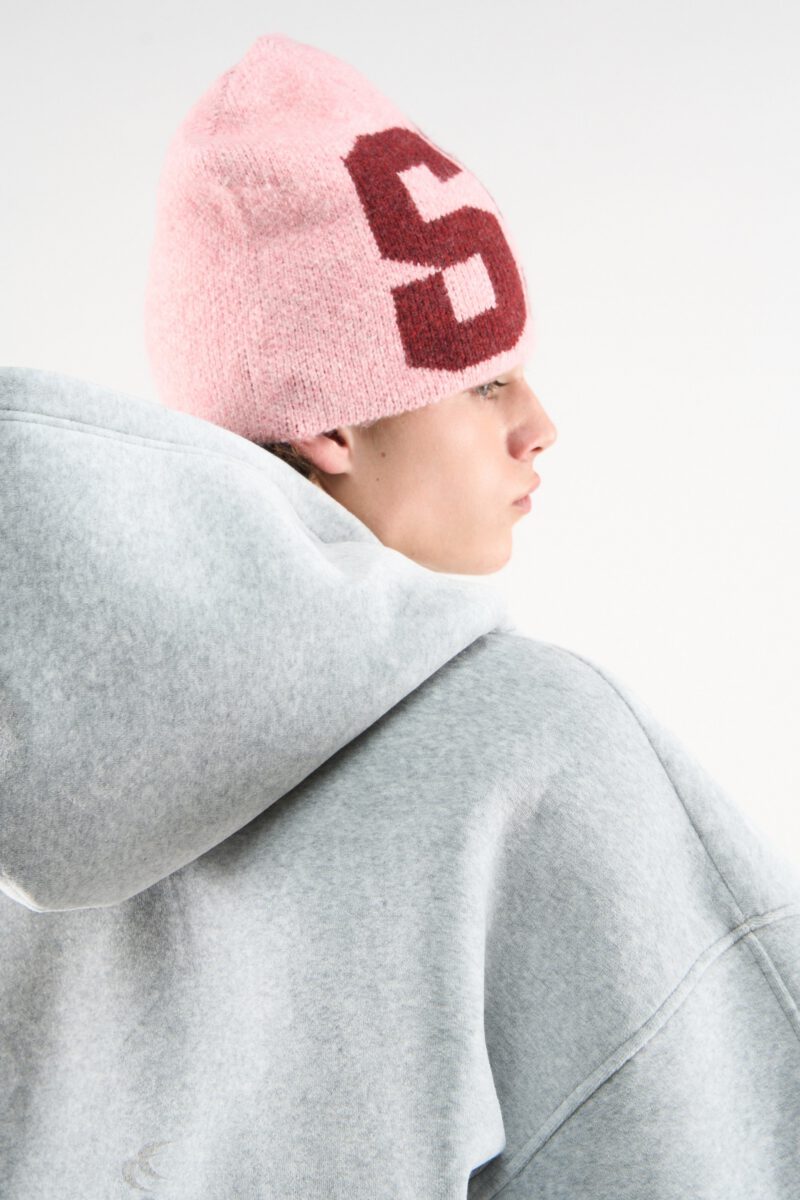 019_NO_HOLE_BEANIE_PINK_1616.jpg 019_NO_HOLE_BEANIE_PINK_1616.jpg