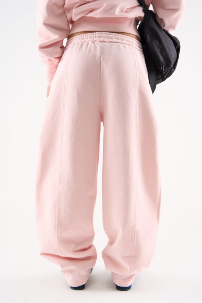 01_CAKE_SWEETPANTS_051.jpg 01_CAKE_SWEETPANTS_051.jpg