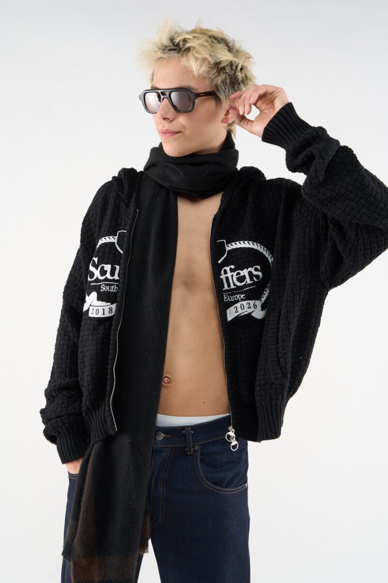 25_SOUTH_EUROPE_KNIT_ZIPPER_BLACK_M__1762.jpg 25_SOUTH_EUROPE_KNIT_ZIPPER_BLACK_M__1762.jpg