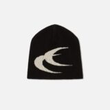 AmoreBlackBeanie_1.jpg