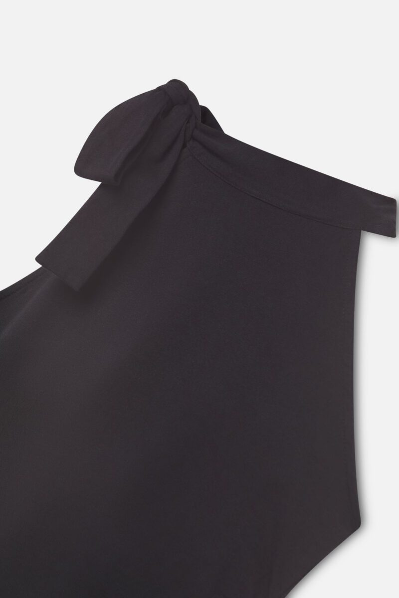 CharlotBlackTop_SEM51_3.jpg CharlotBlackTop_SEM51_3.jpg