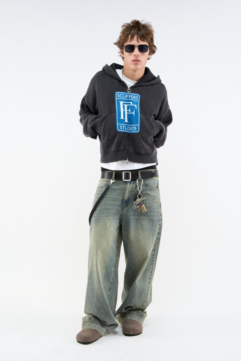 Rolly Dark Knit Zipper