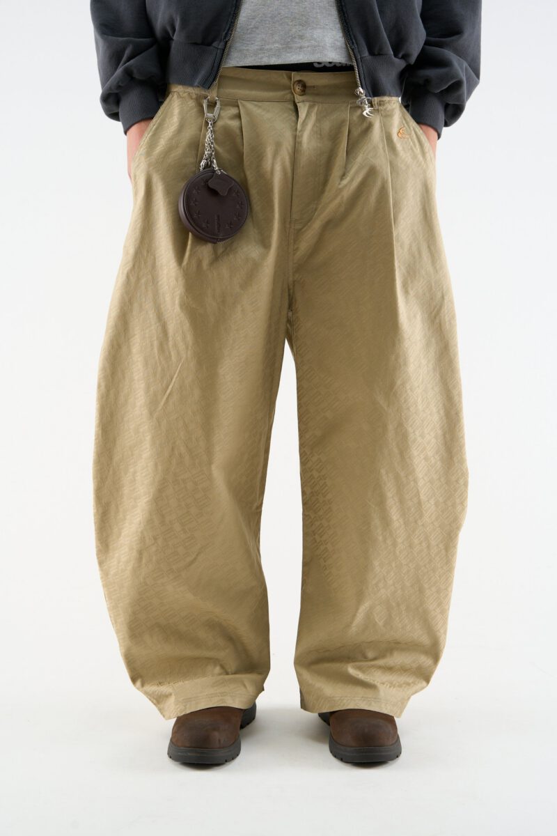 DROP_140985.jpg DROP_140985.jpg