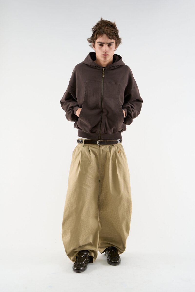 DROP_16_CO0814.jpg DROP_16_CO0814.jpg