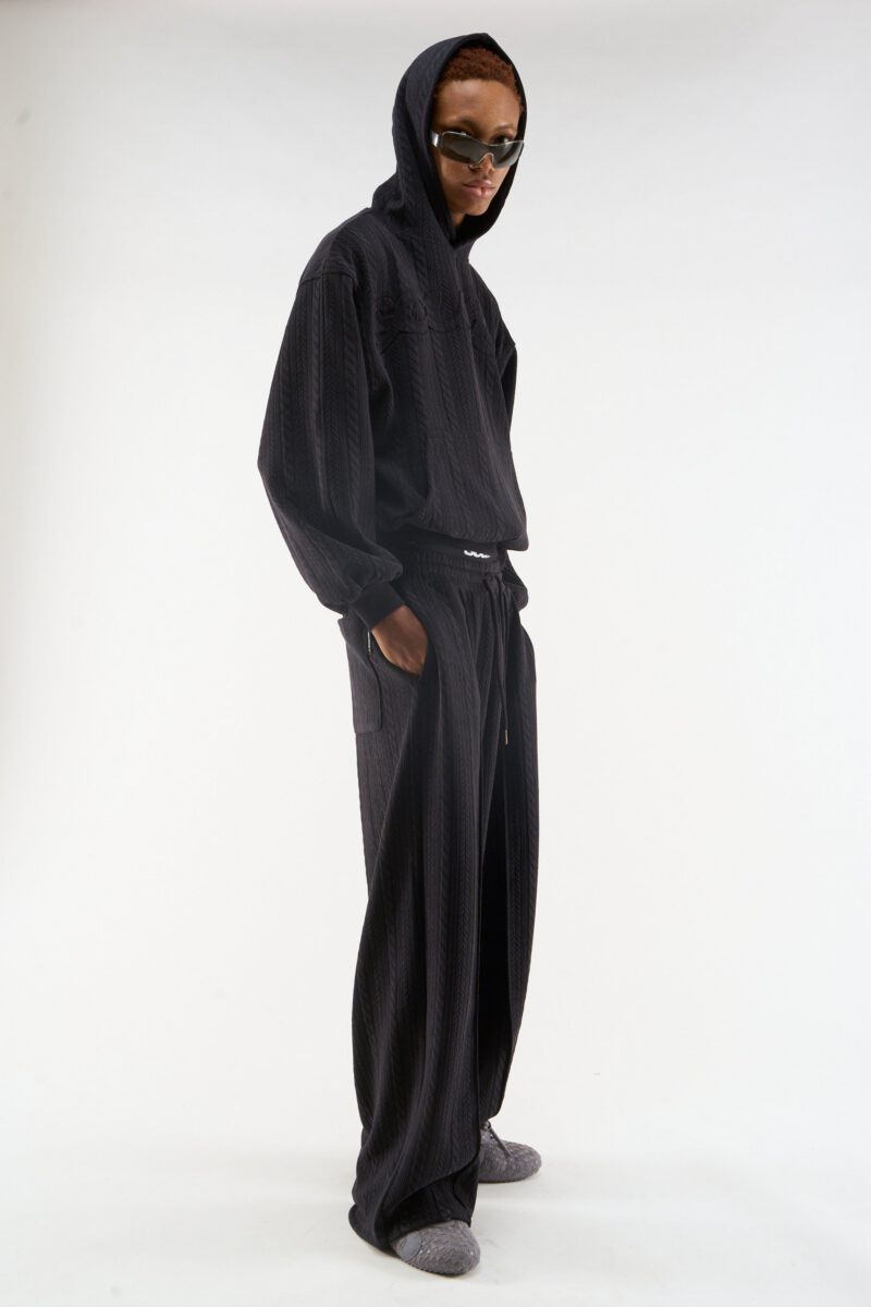 DROP_9_Y_100243_1.jpg DROP_9_Y_100243_1.jpg