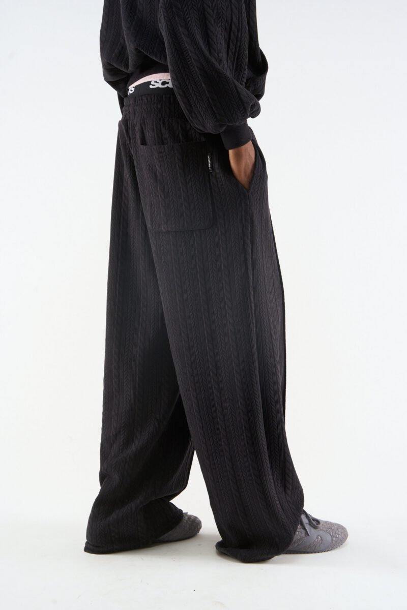 DROP_9_Y_100265_1.jpg DROP_9_Y_100265_1.jpg