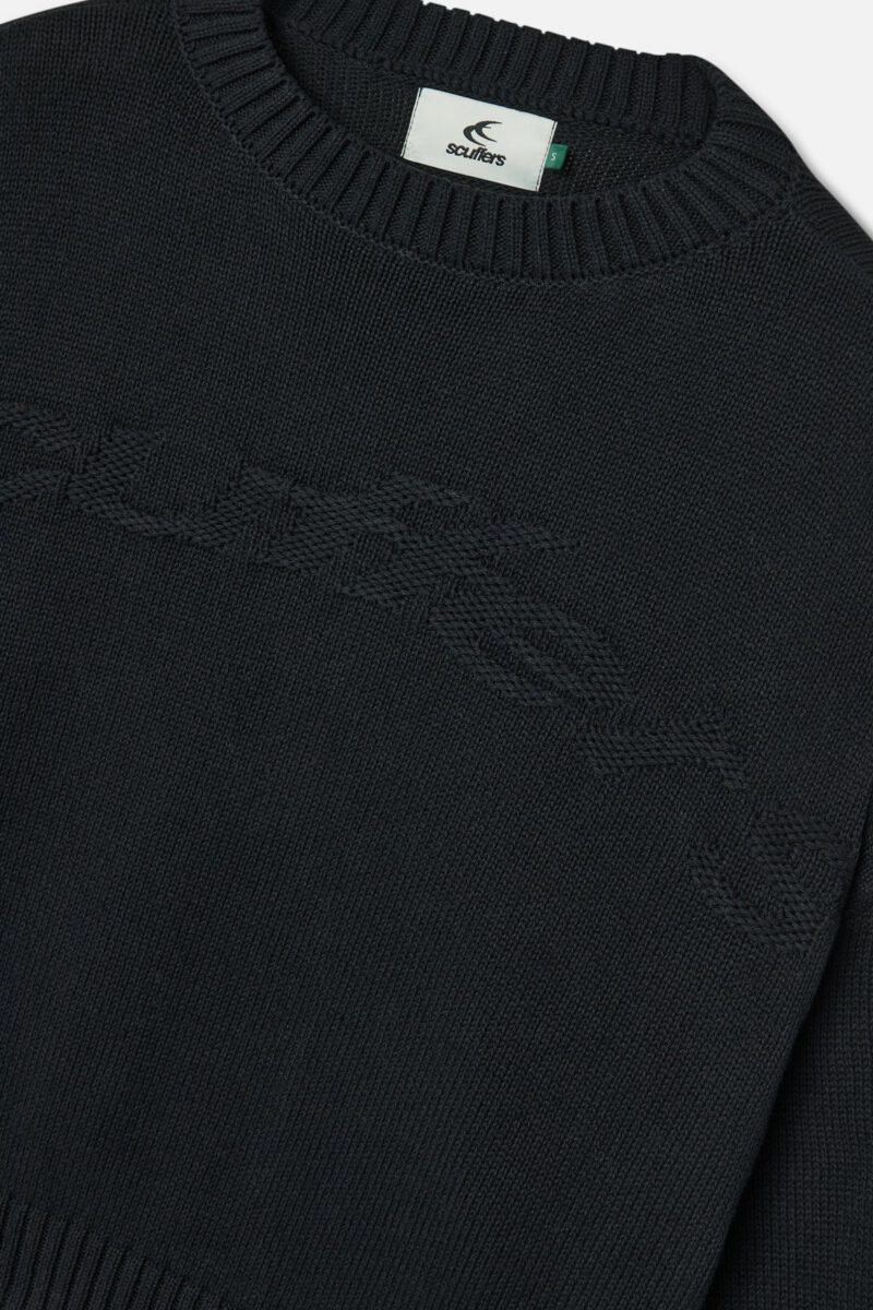 FlagDarkKnit_SEM52_3.jpg FlagDarkKnit_SEM52_3.jpg