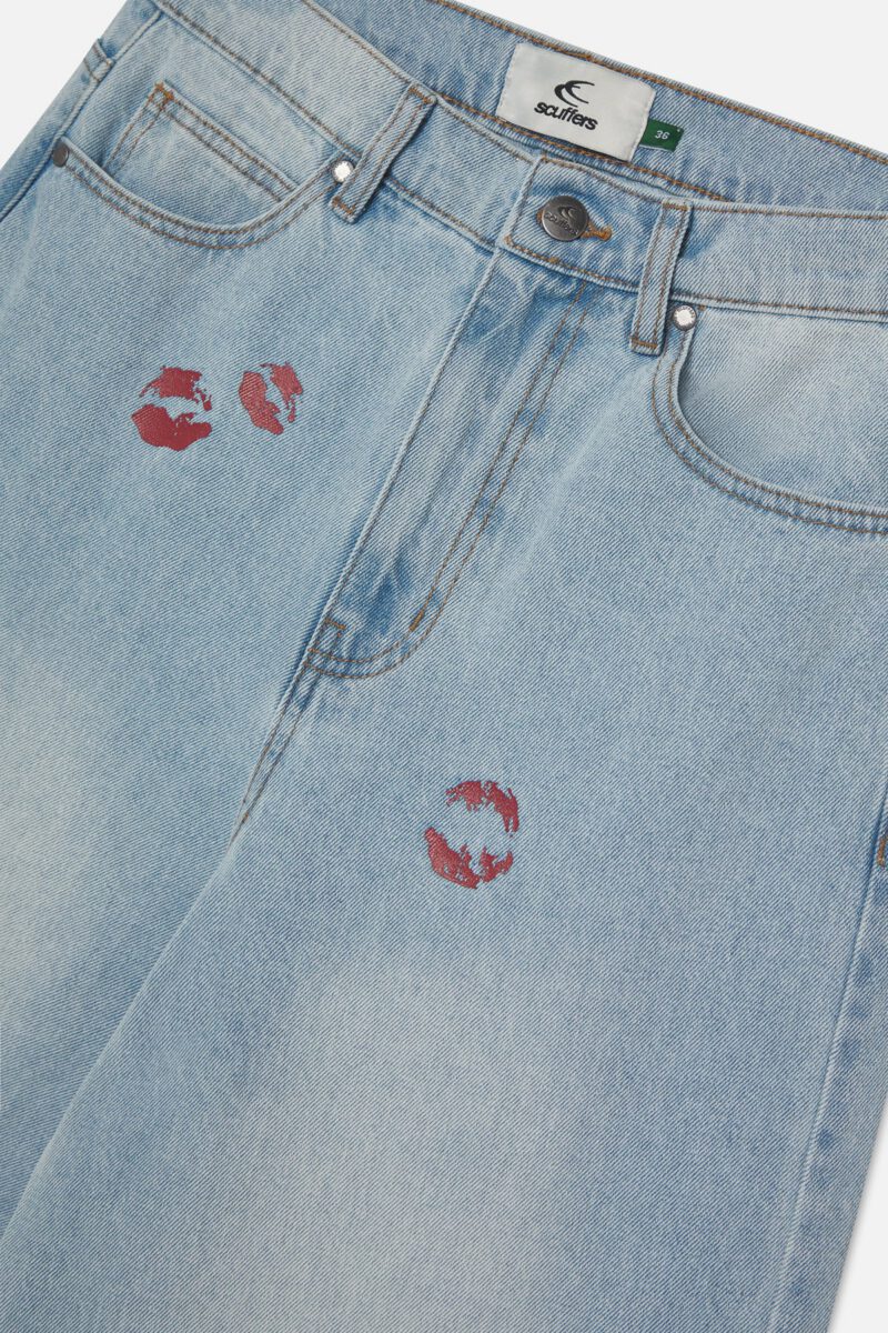 KissmeBluePants_SEM51_3.jpg KissmeBluePants_SEM51_3.jpg