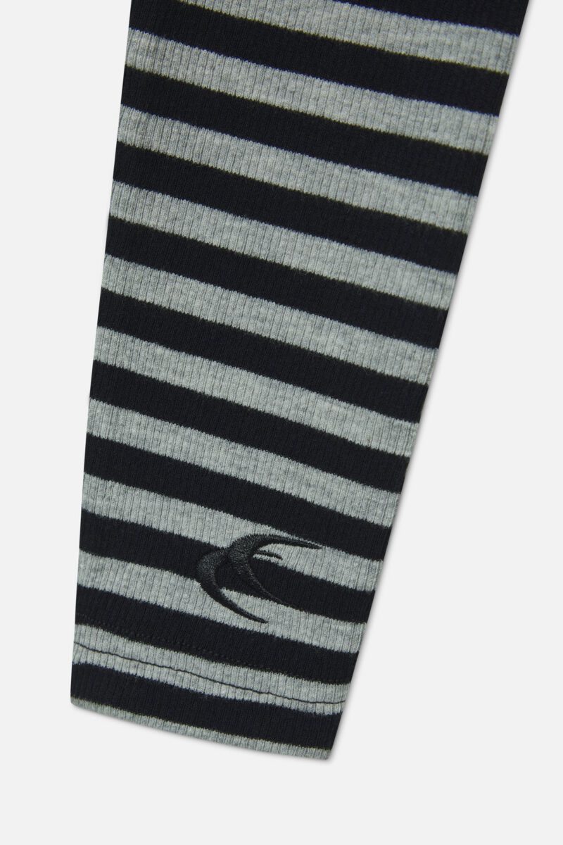 NatBlackStripesLongsleeve_SEM49_3.jpg NatBlackStripesLongsleeve_SEM49_3.jpg