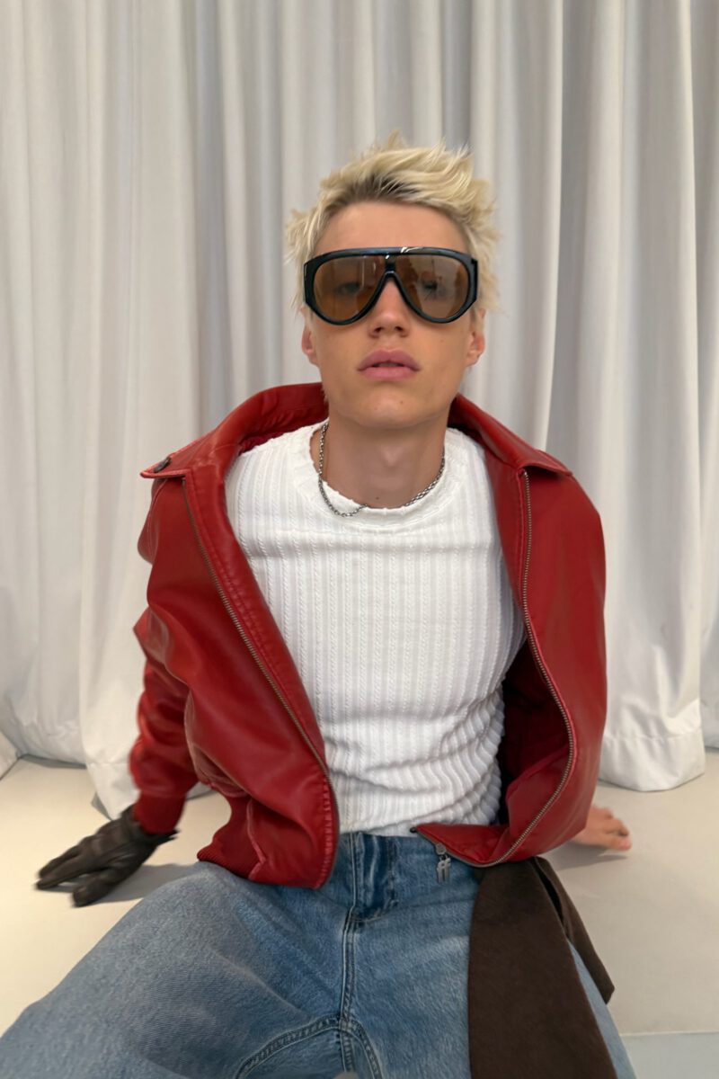 Rectangle42.jpg Rectangle42.jpg