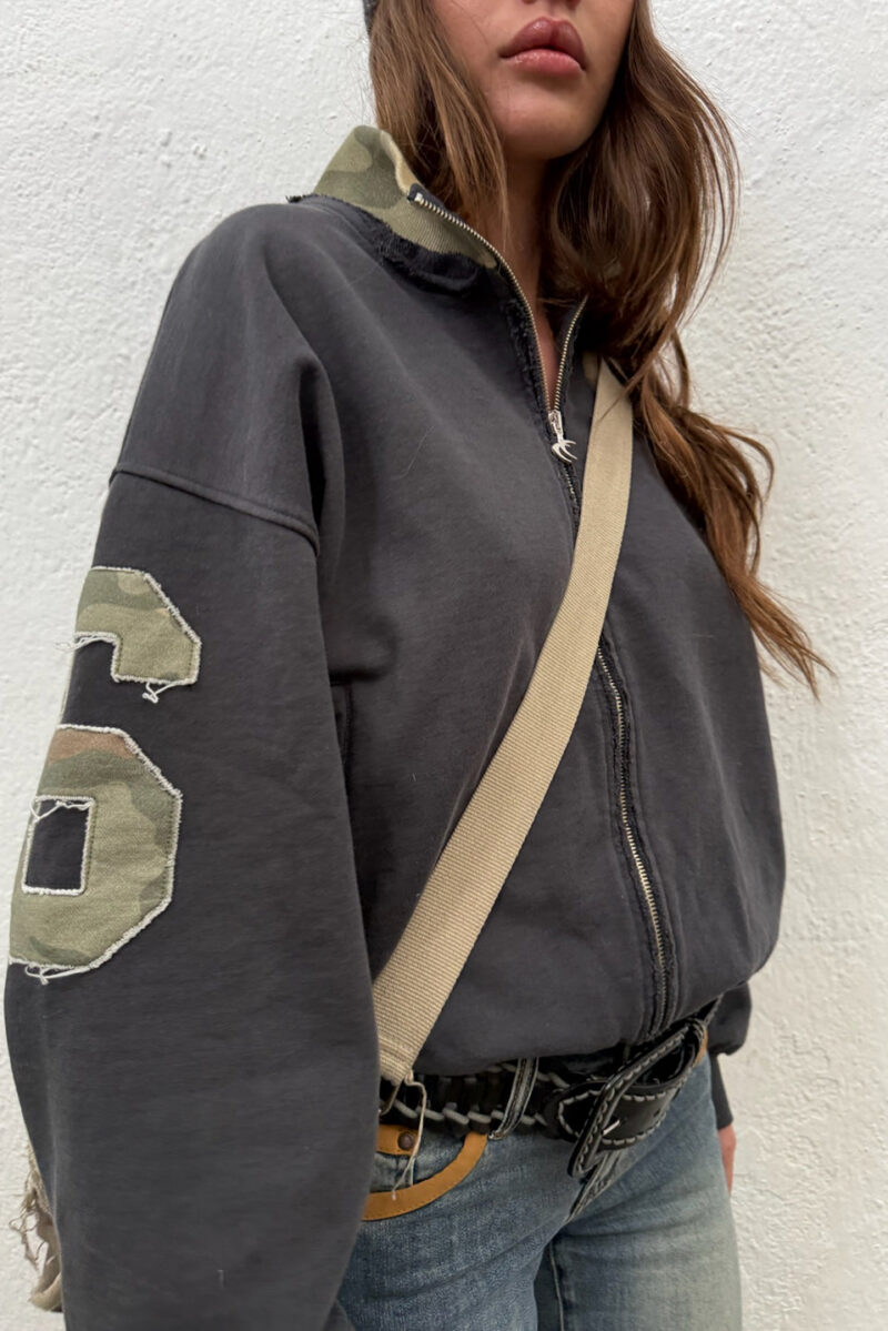 Rectangle_88.jpg Rectangle_88.jpg