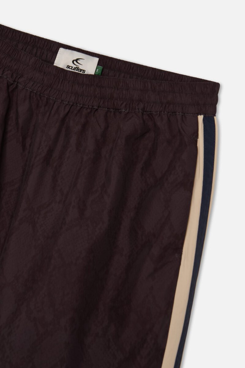 Snake_Black_Pants_3.jpg Snake_Black_Pants_3.jpg