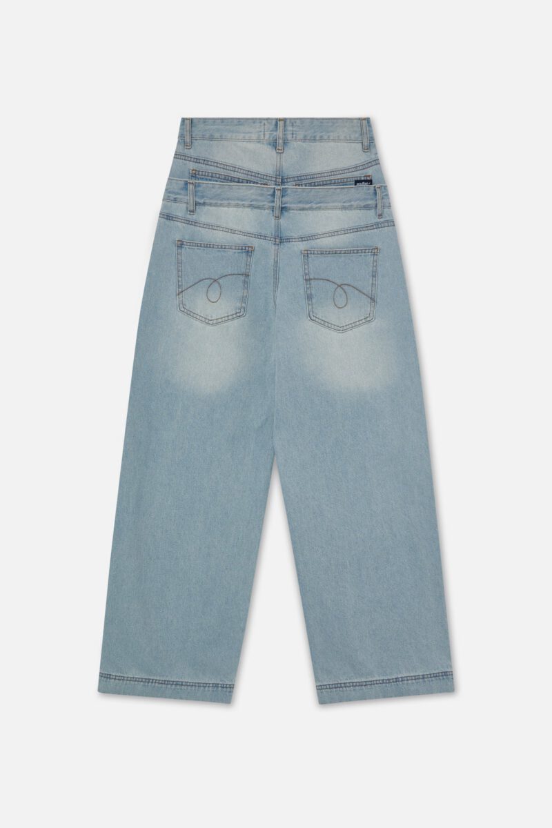 TimesBluePants_SEM46_2.jpg TimesBluePants_SEM46_2.jpg