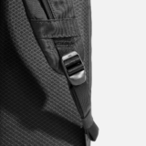 12AER39014_daypack3_xpac_shoulderstrap.png