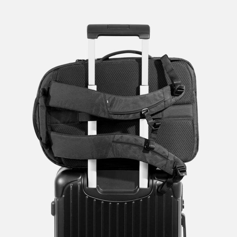 6AER39015_techpack3_xpac_luggage.png 6AER39015_techpack3_xpac_luggage.png