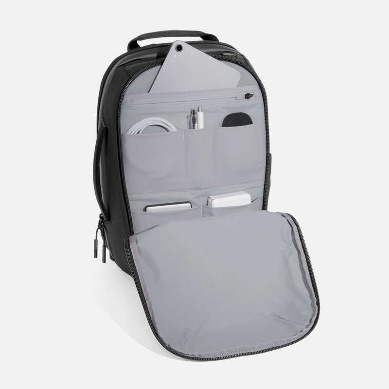 7AER31014_daypack3_interior.png 7AER31014_daypack3_interior.png