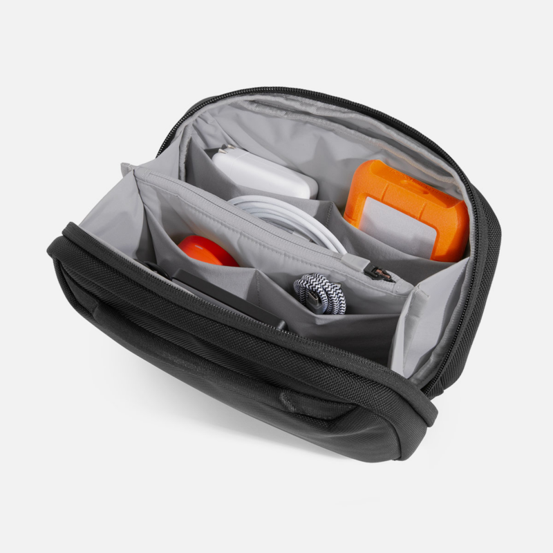 7AER31018_cablekit3_maincompartment2.png 7AER31018_cablekit3_maincompartment2.png