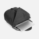 AER11013_slingbag3_black_laptop.jpg