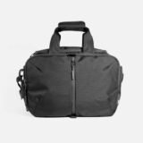 AER11014_gymduffel3_black_front_ff492042-7df8-4e52-950a-fb76794e344d.jpg