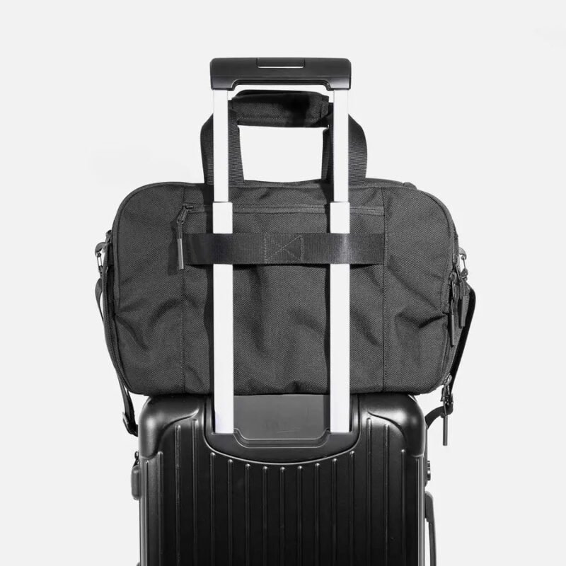 AER11014_gymduffel3_black_luggage_70c72dd0-15cc-4e19-ac16-fdff25138d7e.jpg AER11014_gymduffel3_black_luggage_70c72dd0-15cc-4e19-ac16-fdff25138d7e.jpg