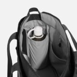 AER11018_gymtote2_black_waterbottle_9.jpg