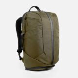 AER15011_duffelpack3_olive_34hero.jpg