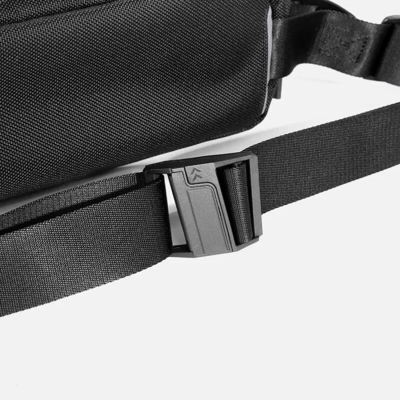 AER21031_citysling2_black_fidlock_cf3435b8-ee1e-4e73-8a3a-eed10a06fd2e.jpg AER21031_citysling2_black_fidlock_cf3435b8-ee1e-4e73-8a3a-eed10a06fd2e.jpg