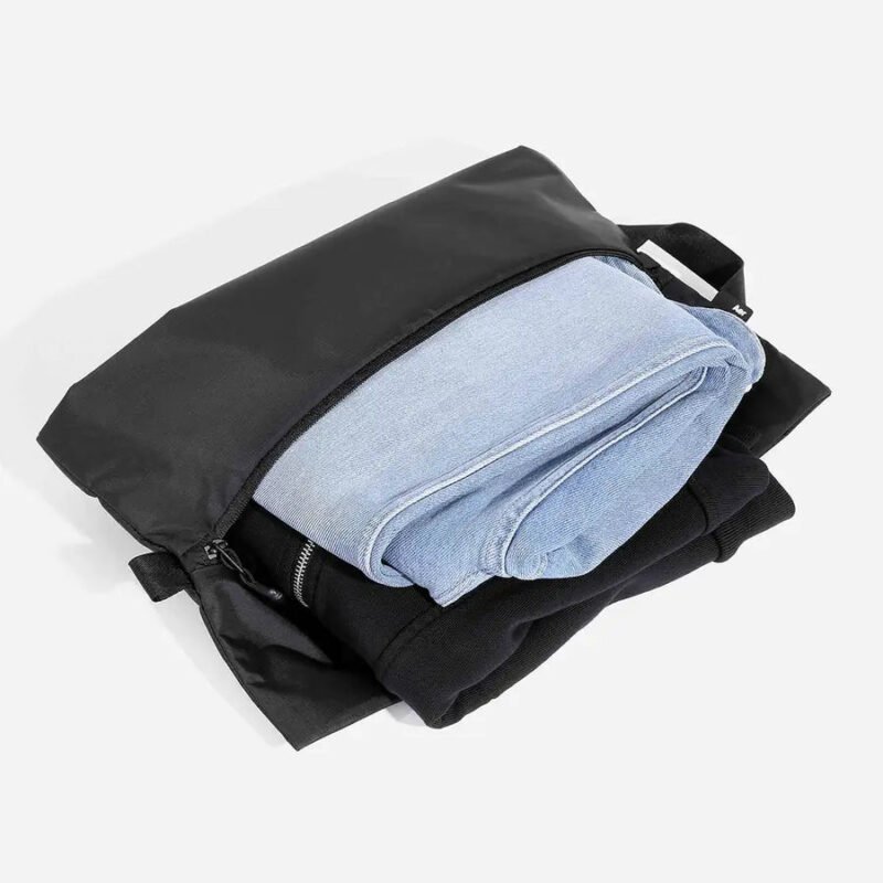 AER21054-zipbag_black_packing.jpg AER21054-zipbag_black_packing.jpg