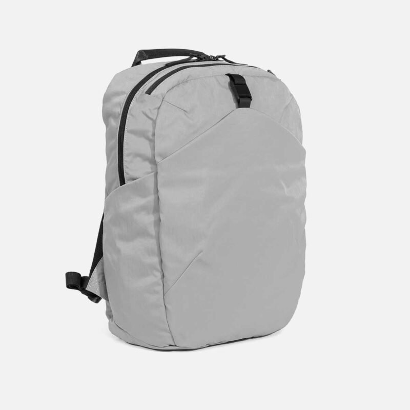 AER22042_gopack2_lunargray_34hero.jpg AER22042_gopack2_lunargray_34hero.jpg