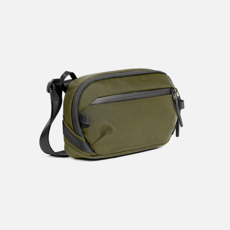 AER25072_1_daysling4_olive_34hero.png AER25072_1_daysling4_olive_34hero.png