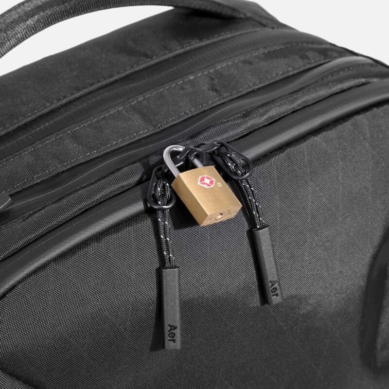 AER29037_flightpack3_xpac_lock.jpg AER29037_flightpack3_xpac_lock.jpg