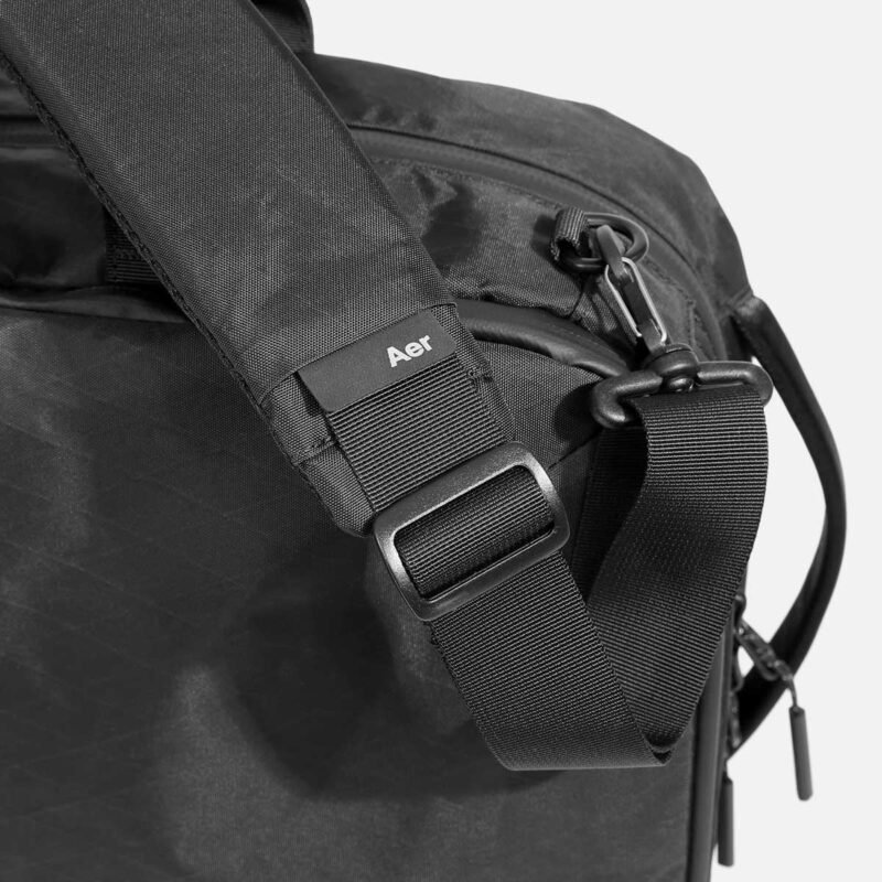 AER29037_flightpack3_xpac_shoulderstrap.jpg AER29037_flightpack3_xpac_shoulderstrap.jpg