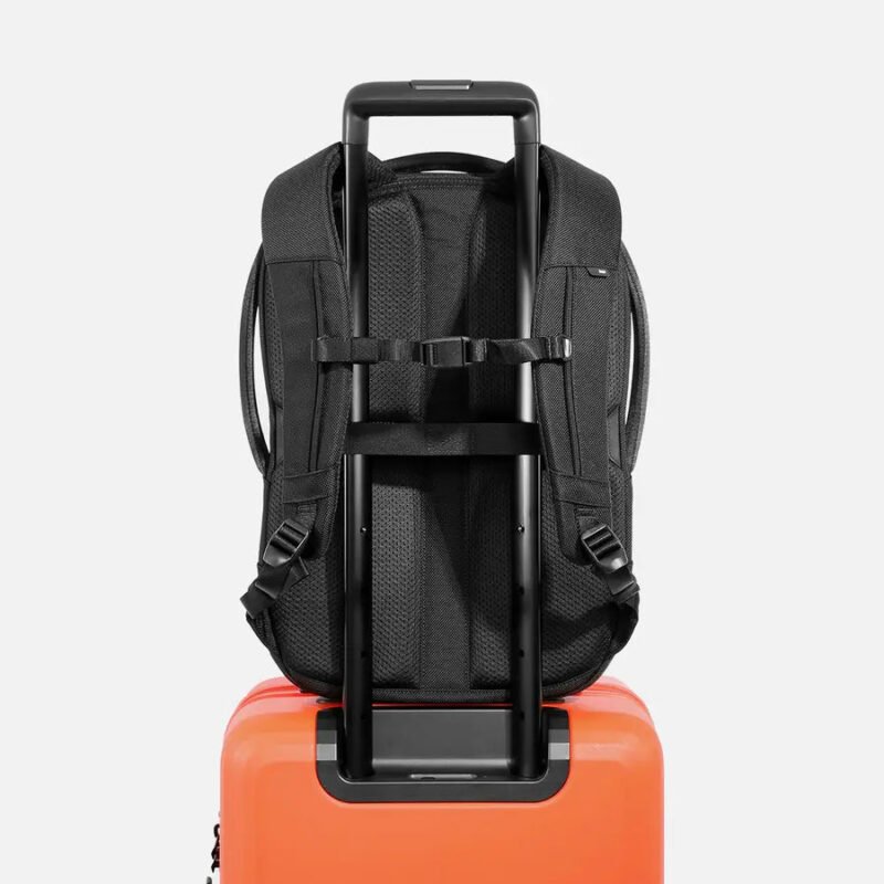 AER31019_slimpack2_black_luggage-_1.jpg AER31019_slimpack2_black_luggage-_1.jpg