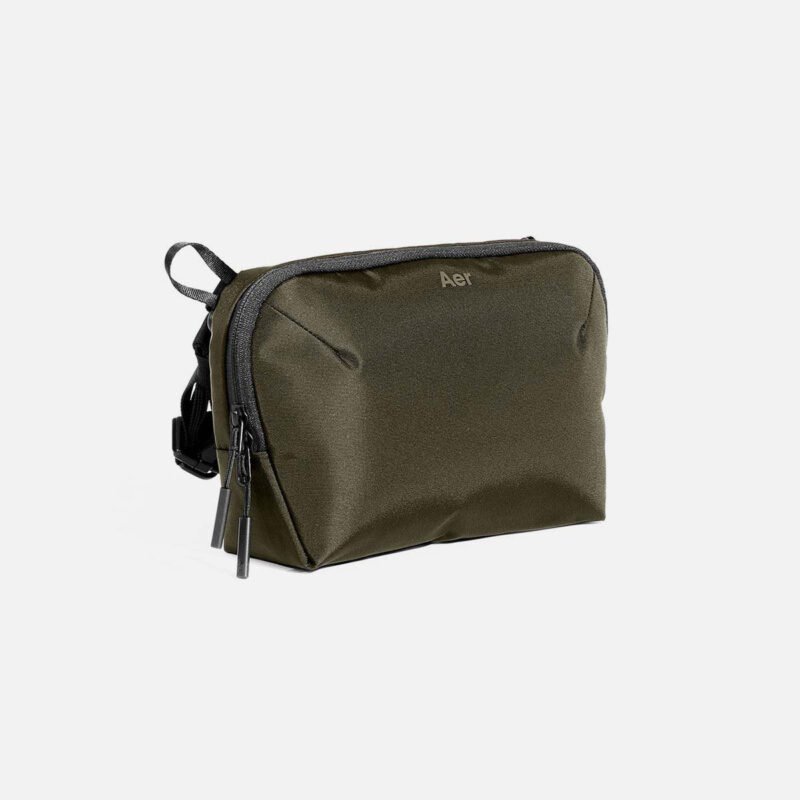 AER65003_prosling_olive_34hero.jpg AER65003_prosling_olive_34hero.jpg