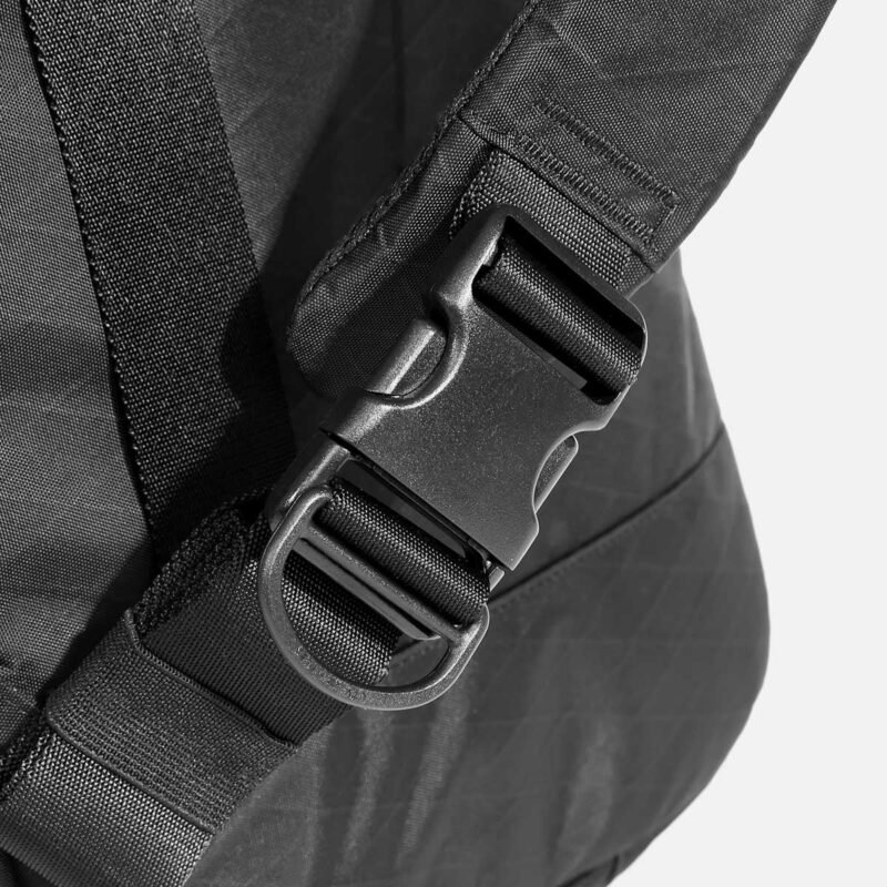 AER91023_travelsling2xpac_black_buckle.jpg AER91023_travelsling2xpac_black_buckle.jpg