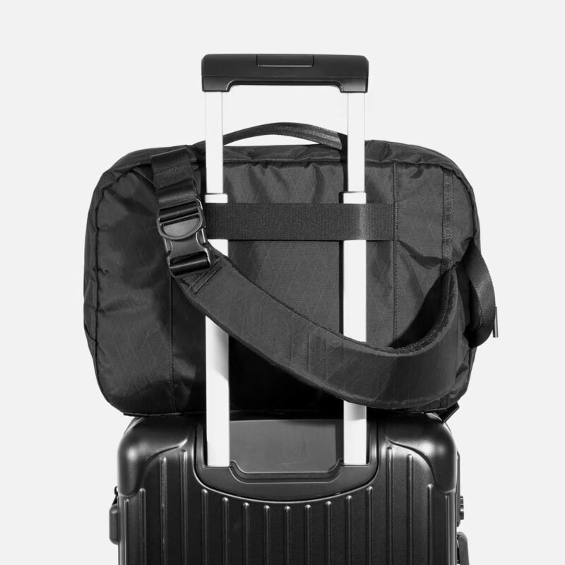 AER91023_travelsling2xpac_black_luggage.jpg AER91023_travelsling2xpac_black_luggage.jpg