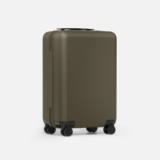 AERL1501_carryon_darkolive_34hero_820852f9-341e-4f67-93df-b535ddec4581.png