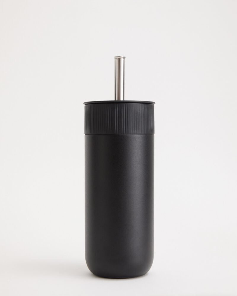 B8_SWITCHABYSS_500_RS.jpg B8_SWITCHABYSS_500_RS.jpg