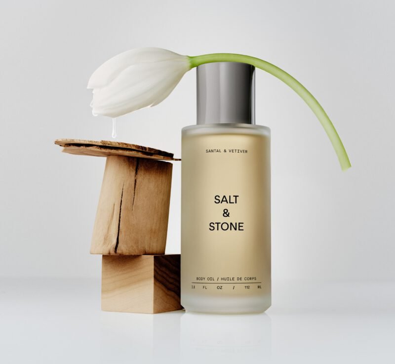 Body_Oil_Santal_-_5_-_v3.jpg Body_Oil_Santal_-_5_-_v3.jpg