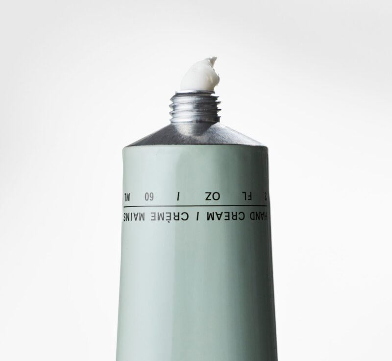 Hand_Cream_B_H_-_2.jpg Hand_Cream_B_H_-_2.jpg