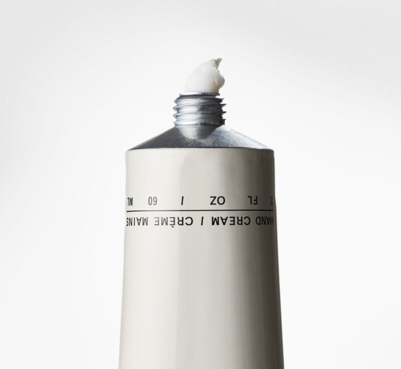 Hand_Cream_N_B_-_2_6d203866-77b5-49ab-83a1-da96a82073f3.jpg Hand_Cream_N_B_-_2_6d203866-77b5-49ab-83a1-da96a82073f3.jpg