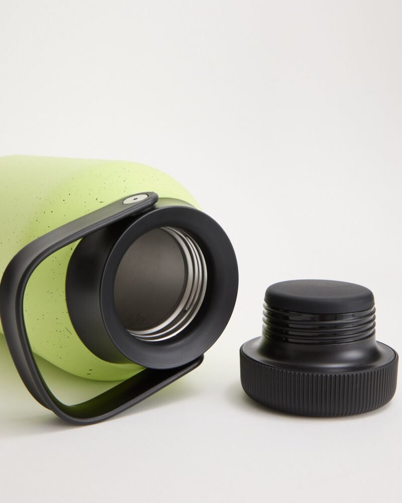 INSULATEDLID.jpg INSULATEDLID.jpg