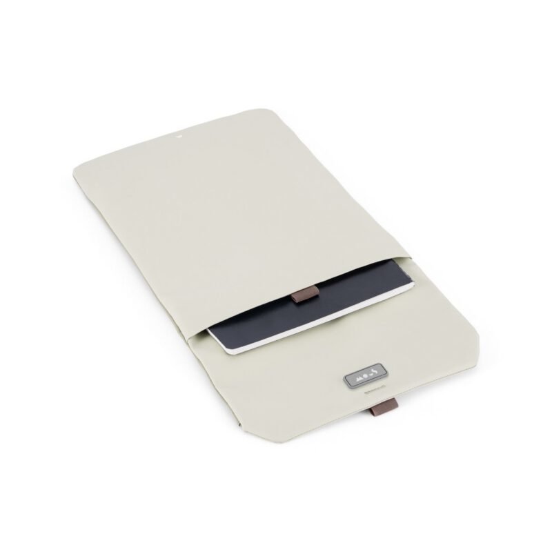 LEMMY_UniversalLaptopSleeve_Stone_Small_2000x2000_RearPocketWithNotebook_dc458a78-fa34-4d2f-bb7f-af5697b1daaf.jpg LEMMY_UniversalLaptopSleeve_Stone_Small_2000x2000_RearPocketWithNotebook_dc458a78-fa34-4d2f-bb7f-af5697b1daaf.jpg