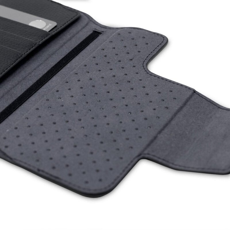 MagSafeCompatible_FlipWallet_iPhone12ProMax_4x4_ScratchProtection_7293c11a-5ead-429b-accd-83d4c3345263.jpg MagSafeCompatible_FlipWallet_iPhone12ProMax_4x4_ScratchProtection_7293c11a-5ead-429b-accd-83d4c3345263.jpg