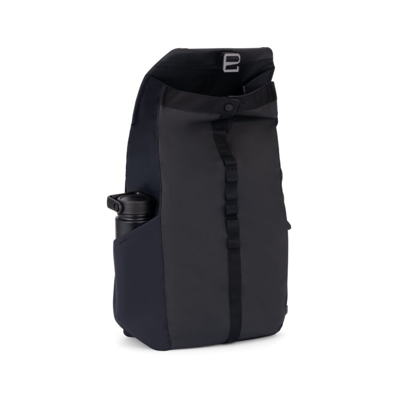 MercedesF1_YIPYIP_Midnight_4x4_PerspectiveViewFlapLifted.jpg MercedesF1_YIPYIP_Midnight_4x4_PerspectiveViewFlapLifted.jpg