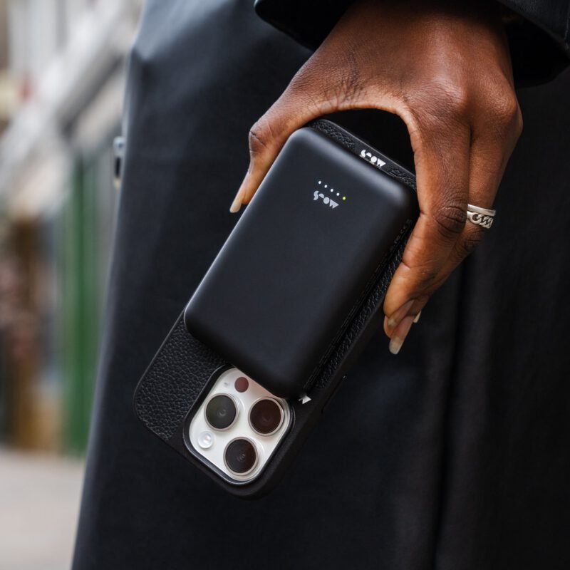 SPARKY_LIFESTYLE_2000x2000-1.jpg SPARKY_LIFESTYLE_2000x2000-1.jpg