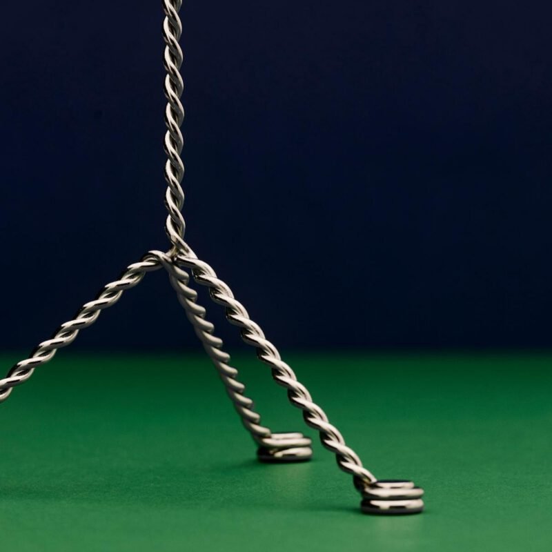 WireCandleholdermirror02.jpg WireCandleholdermirror02.jpg